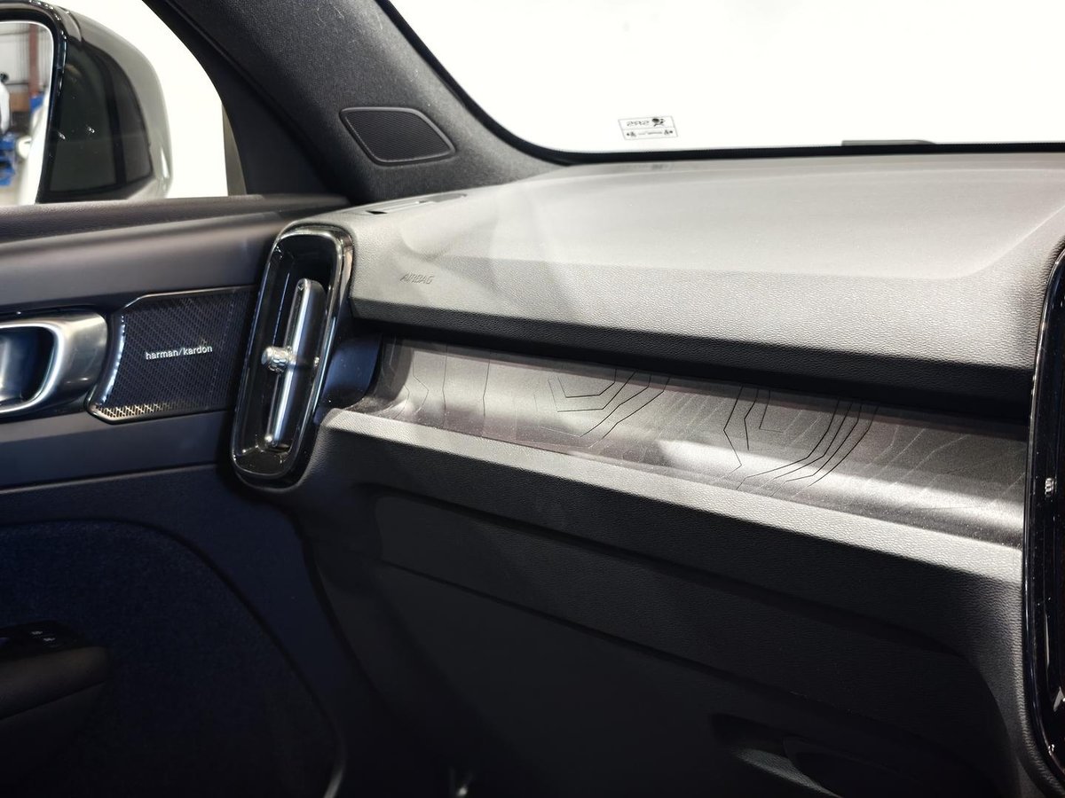 2023 Volvo XC40 Recharge Twin Pure Electric MY23 AWD image 17