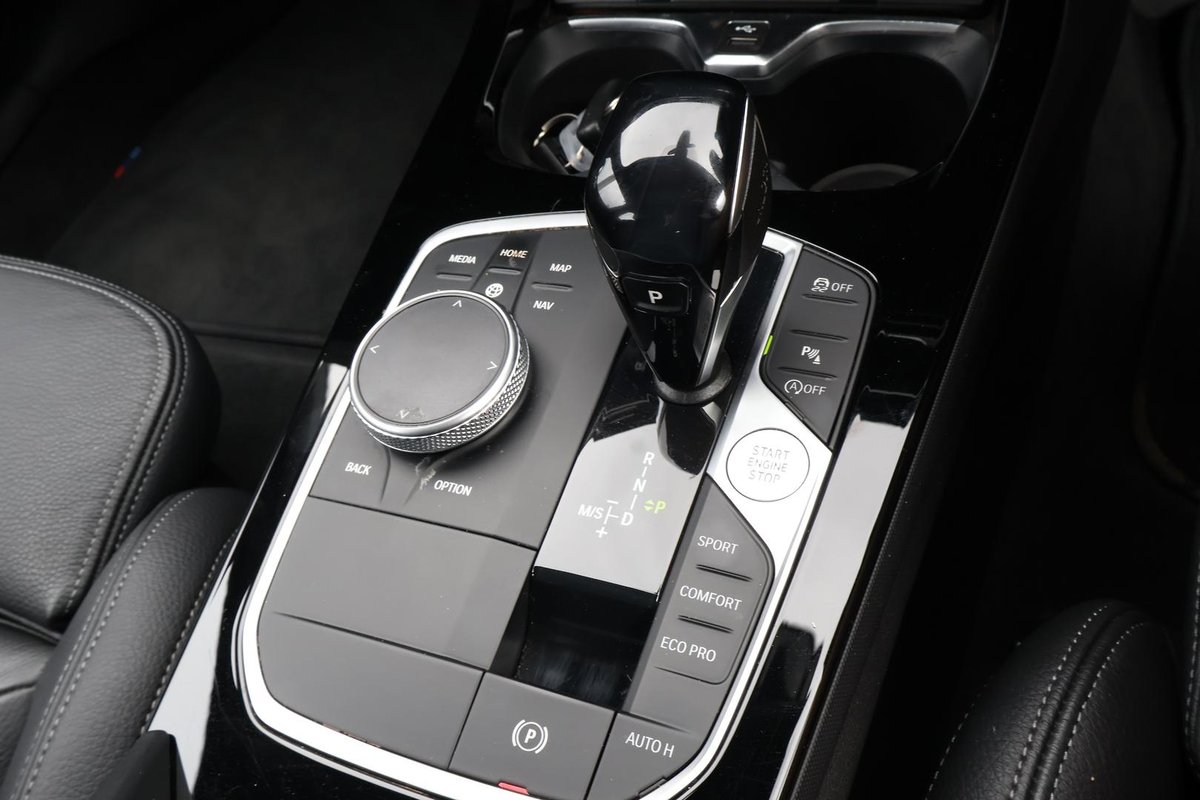 2020 BMW 1 Series 118i M Sport F40 image 24