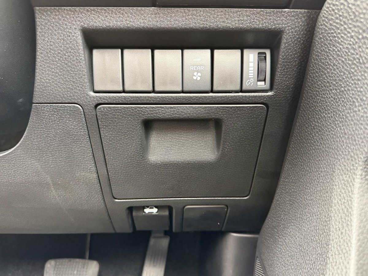 2026 Isuzu MU-X LS-M MY25.5 4X4 Dual Range image 30