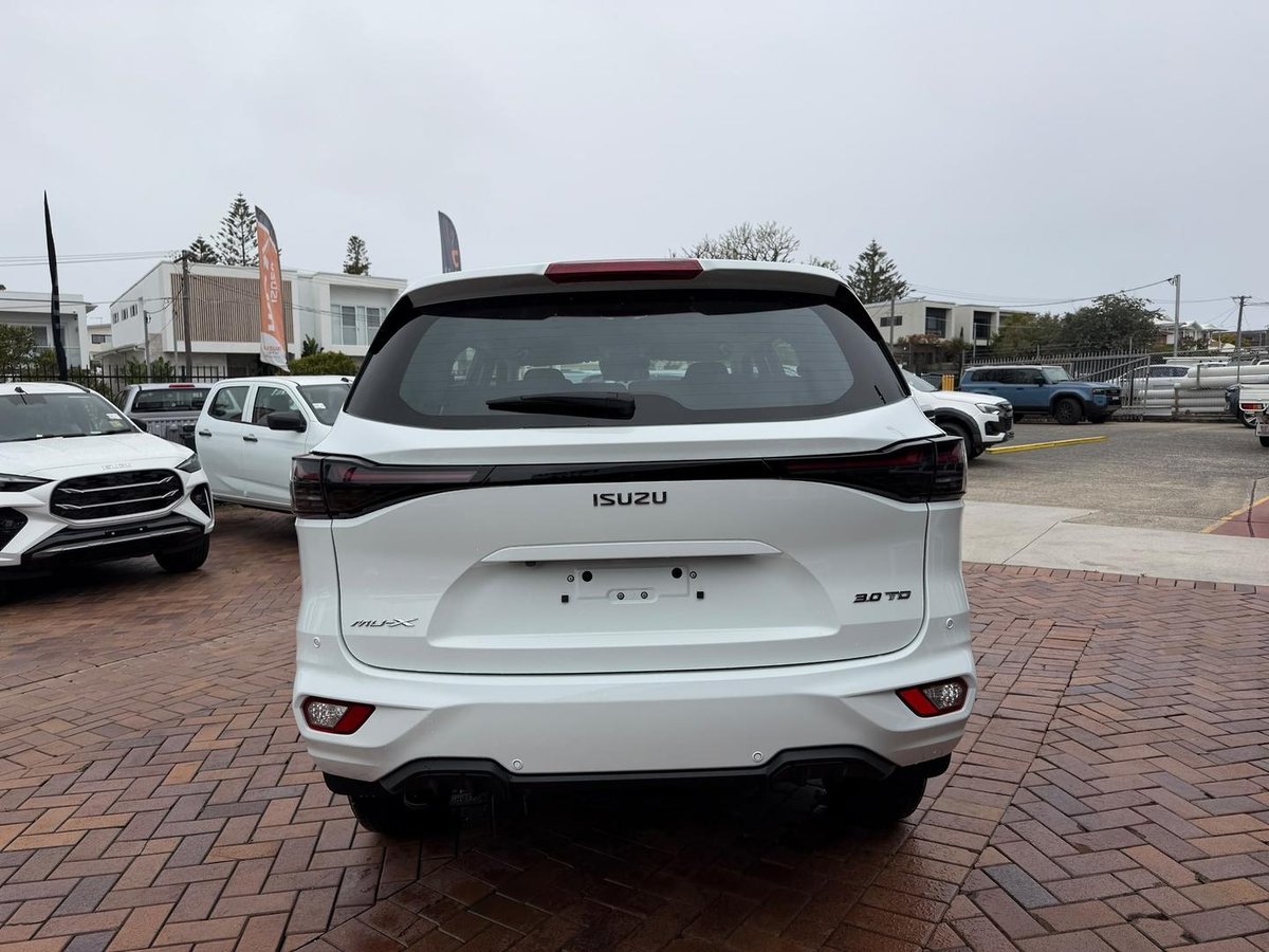 2026 Isuzu MU-X LS-M MY25.5 4X4 Dual Range image 5