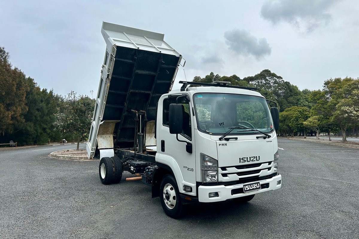 2021 Isuzu F Series FRR107-210 Tipper image 12
