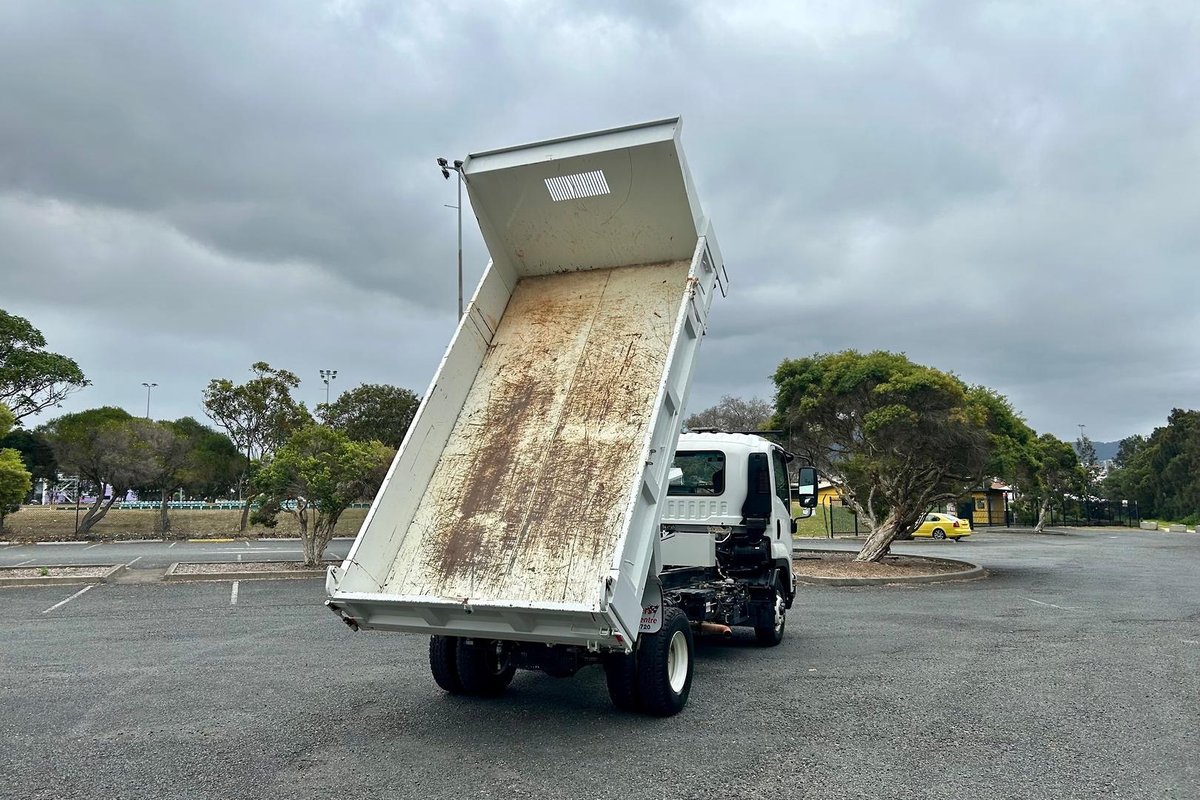 2021 Isuzu F Series FRR107-210 Tipper image 14
