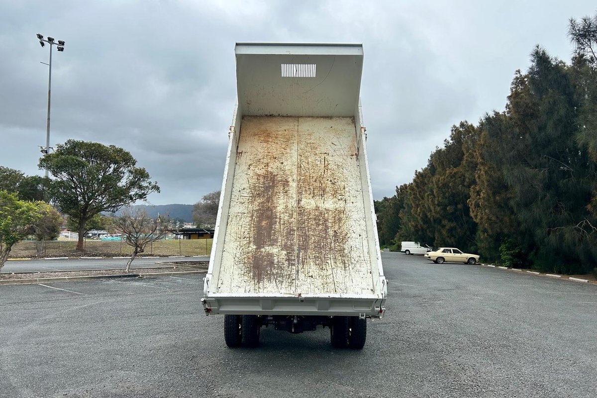2021 Isuzu F Series FRR107-210 Tipper image 15