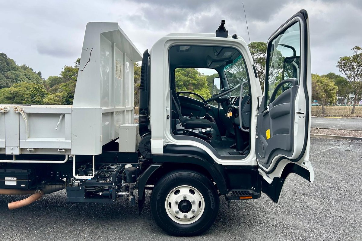 2021 Isuzu F Series FRR107-210 Tipper image 25