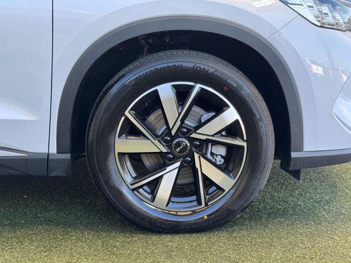 2026 BYD SEALION 5 Premium MY26 image 4