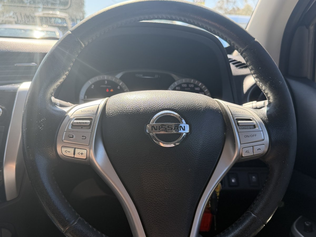 2016 Nissan Navara ST D23 Series 2 image 11