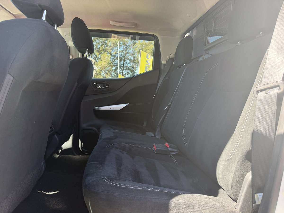 2016 Nissan Navara ST D23 Series 2 image 6