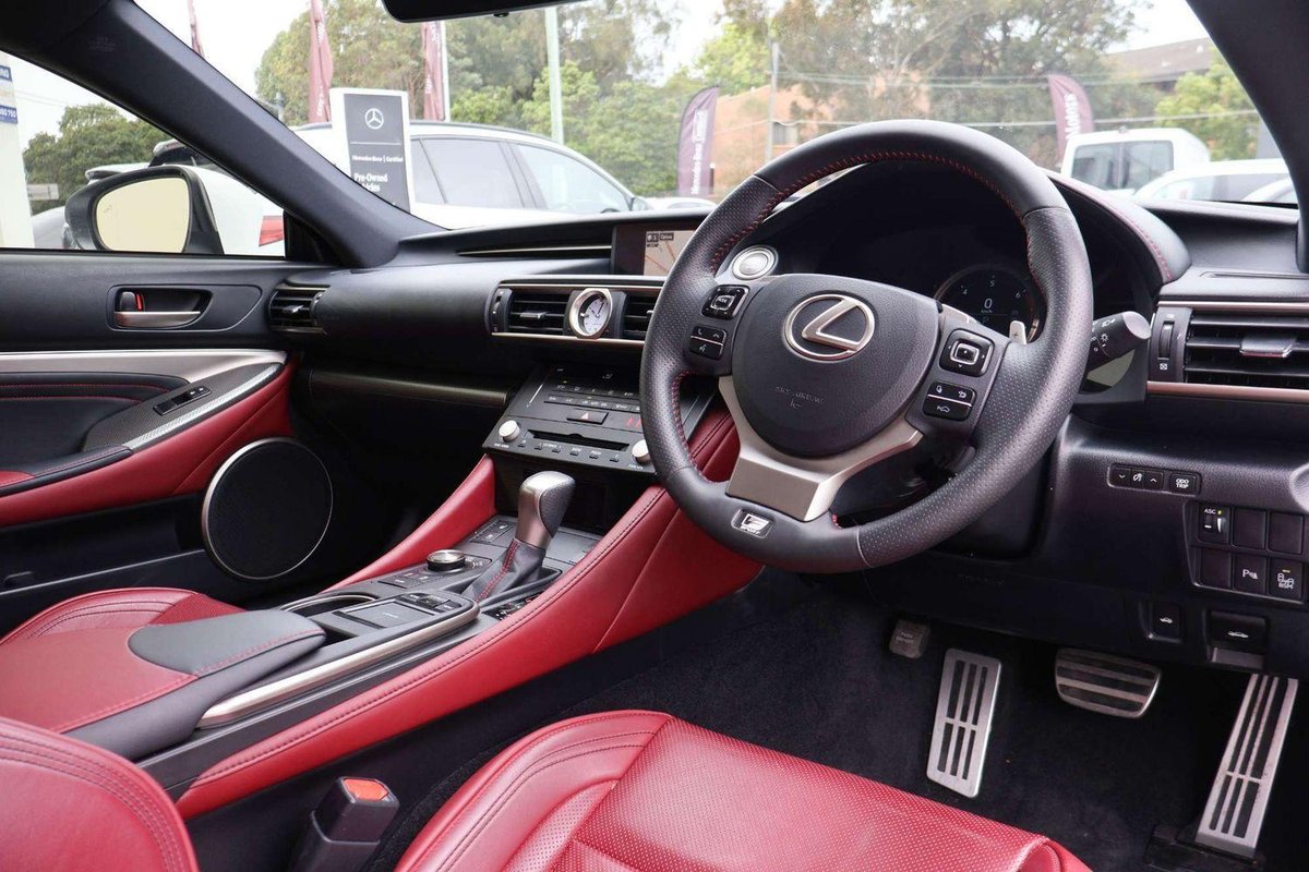 2015 Lexus RC 200t F Sport ASC10R image 7