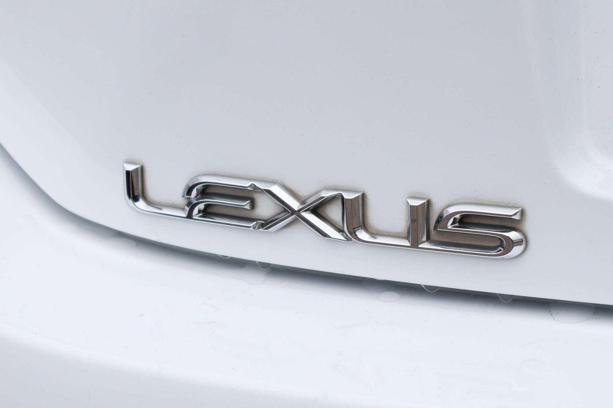 2015 Lexus RC 200t F Sport ASC10R image 14