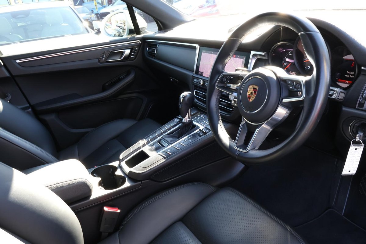 2019 Porsche Macan 95B MY20 AWD image 16