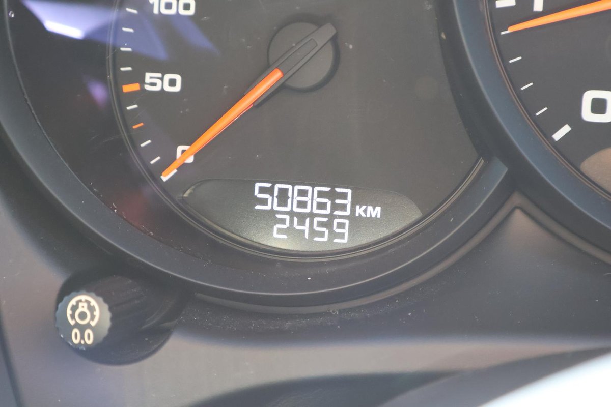 2019 Porsche Macan 95B MY20 AWD image 26