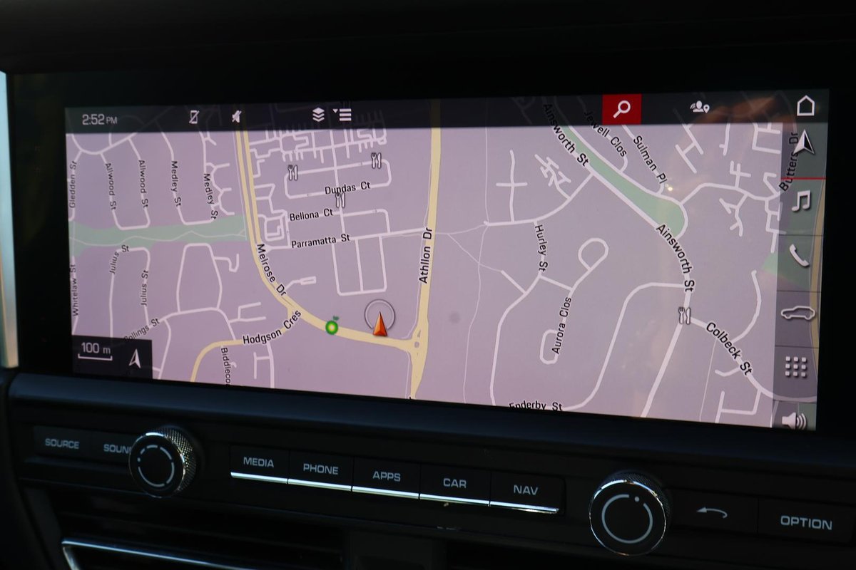 2019 Porsche Macan 95B MY20 AWD image 32