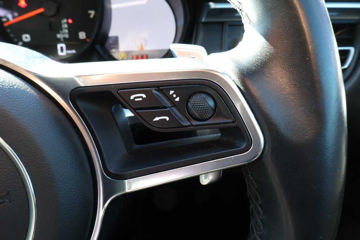2019 Porsche Macan 95B MY20 AWD image 35