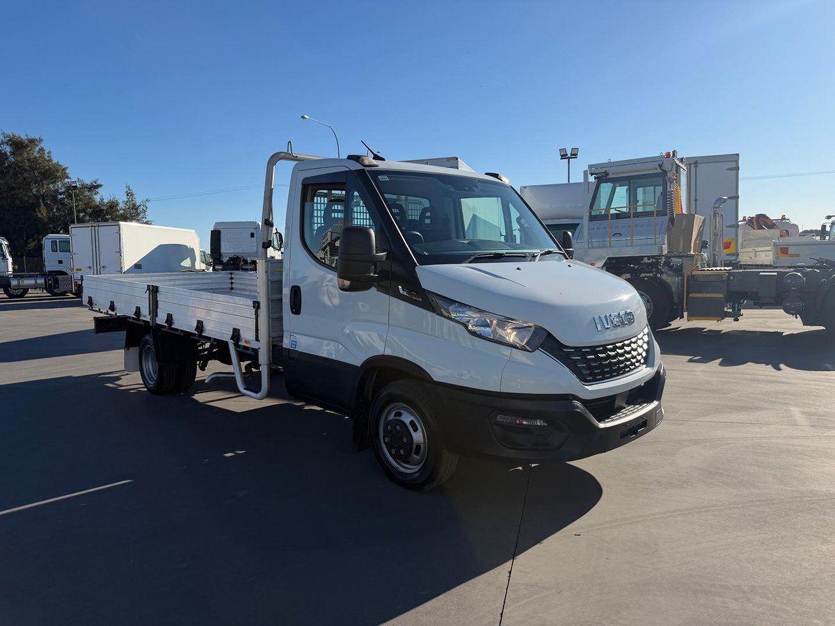 2022 Iveco Daily 45C18 Tradie Made image 12