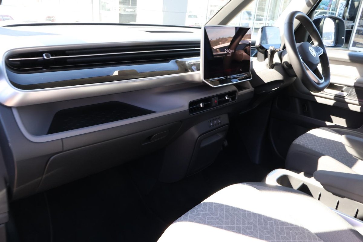 2025 Volkswagen ID. Buzz Pro BEV560 EB MY25 image 18