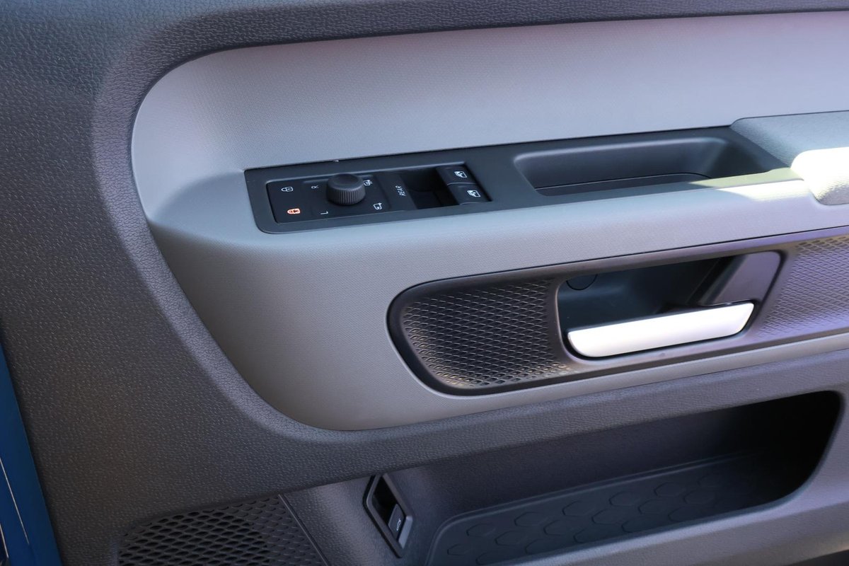 2025 Volkswagen ID. Buzz Pro BEV560 EB MY25 image 32