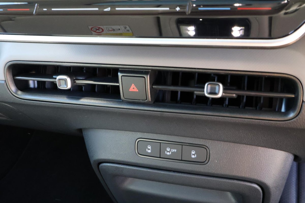 2025 Volkswagen ID. Buzz Pro BEV560 EB MY25 image 25
