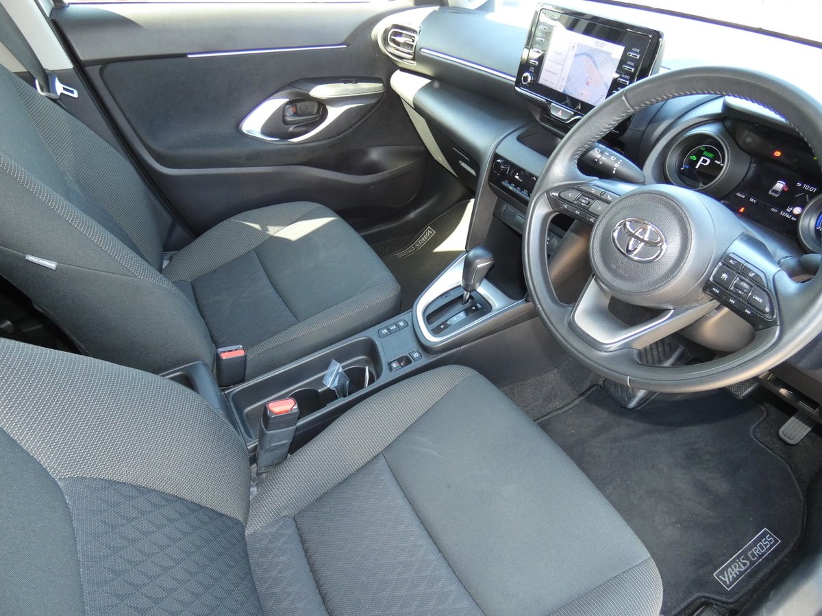 2022 Toyota Yaris Cross GXL MXPJ10R image 15