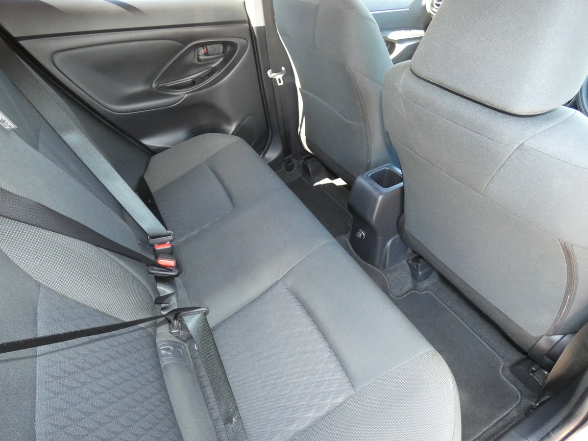 2022 Toyota Yaris Cross GXL MXPJ10R image 17