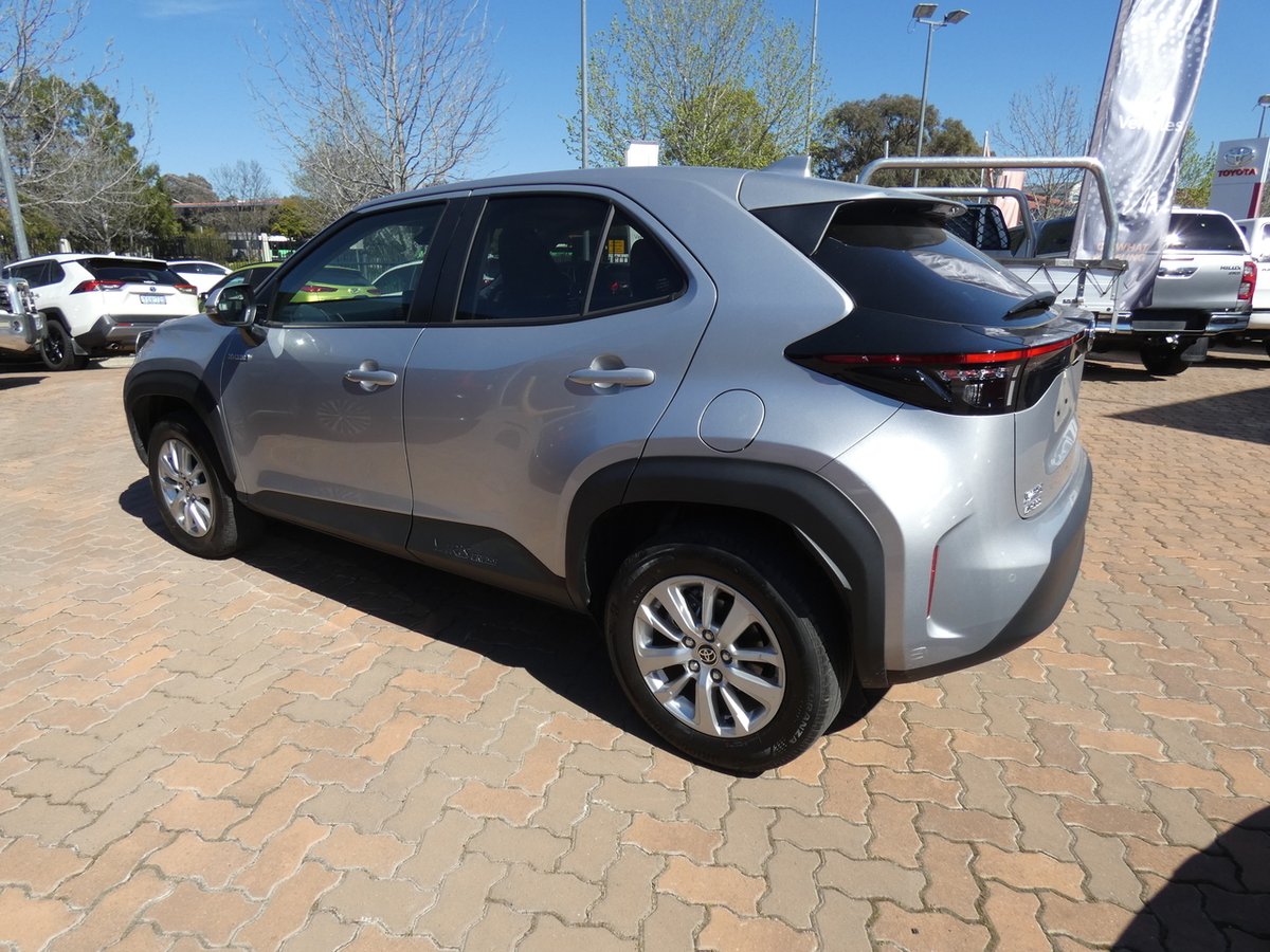 2022 Toyota Yaris Cross GXL MXPJ10R image 5
