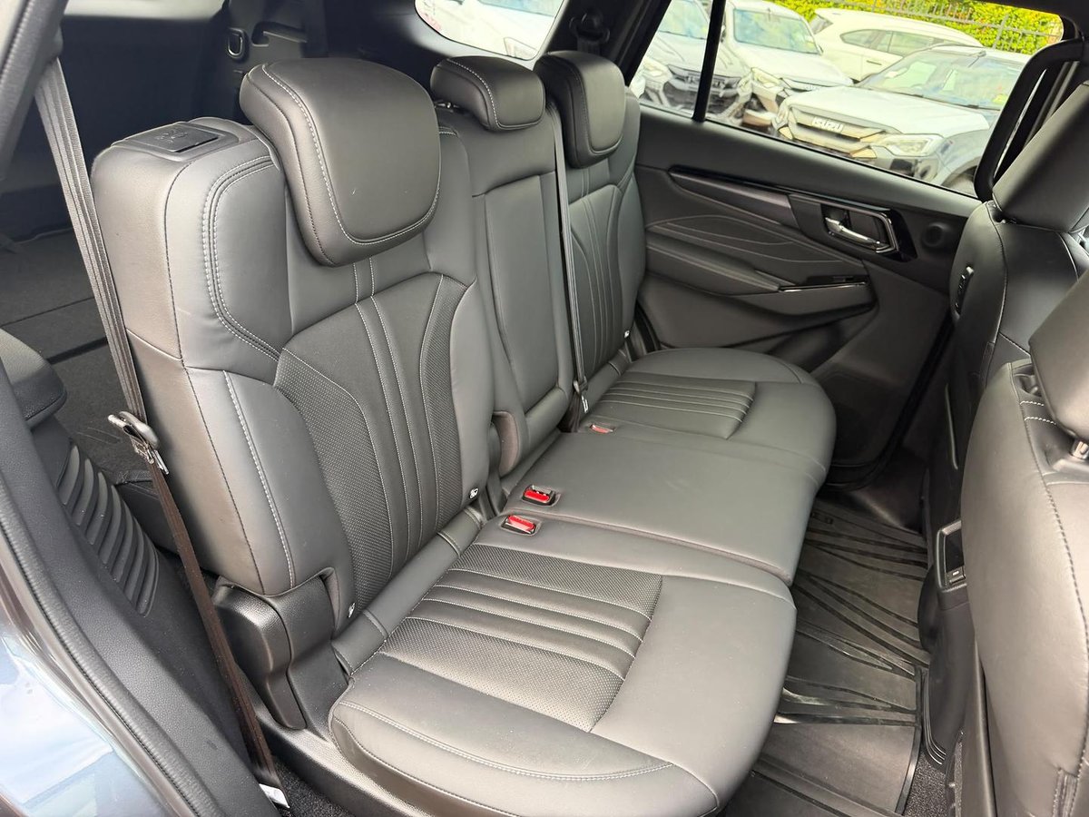 2025 Isuzu MU-X LS-T MY25.5 4X4 Dual Range image 19