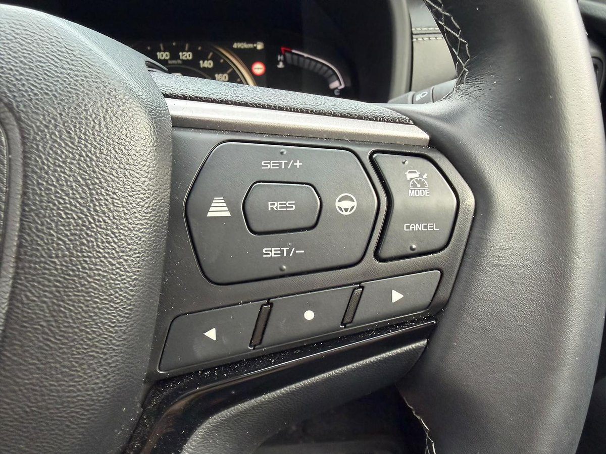 2025 Isuzu MU-X LS-T MY25.5 4X4 Dual Range image 21