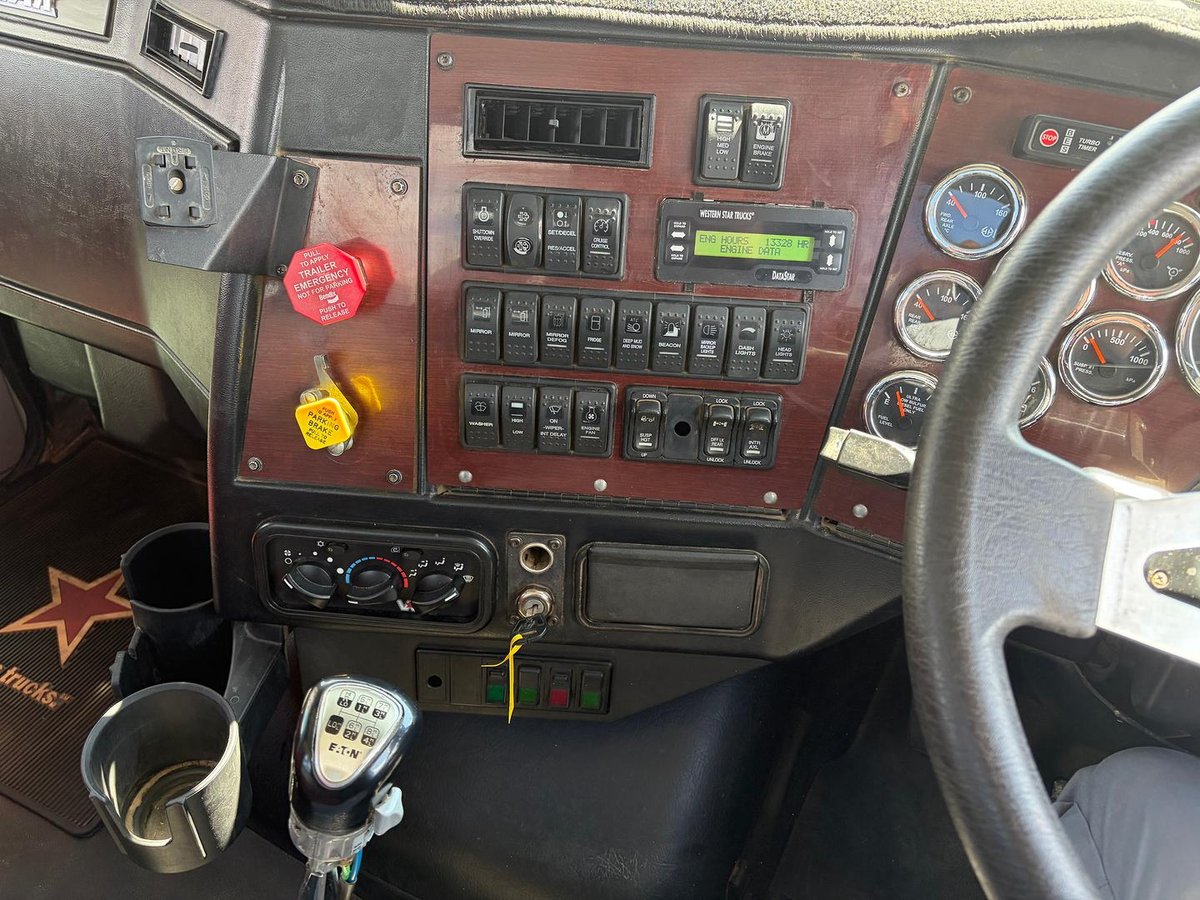 2017 Western Star 4800 Series 4800 FS2 image 13