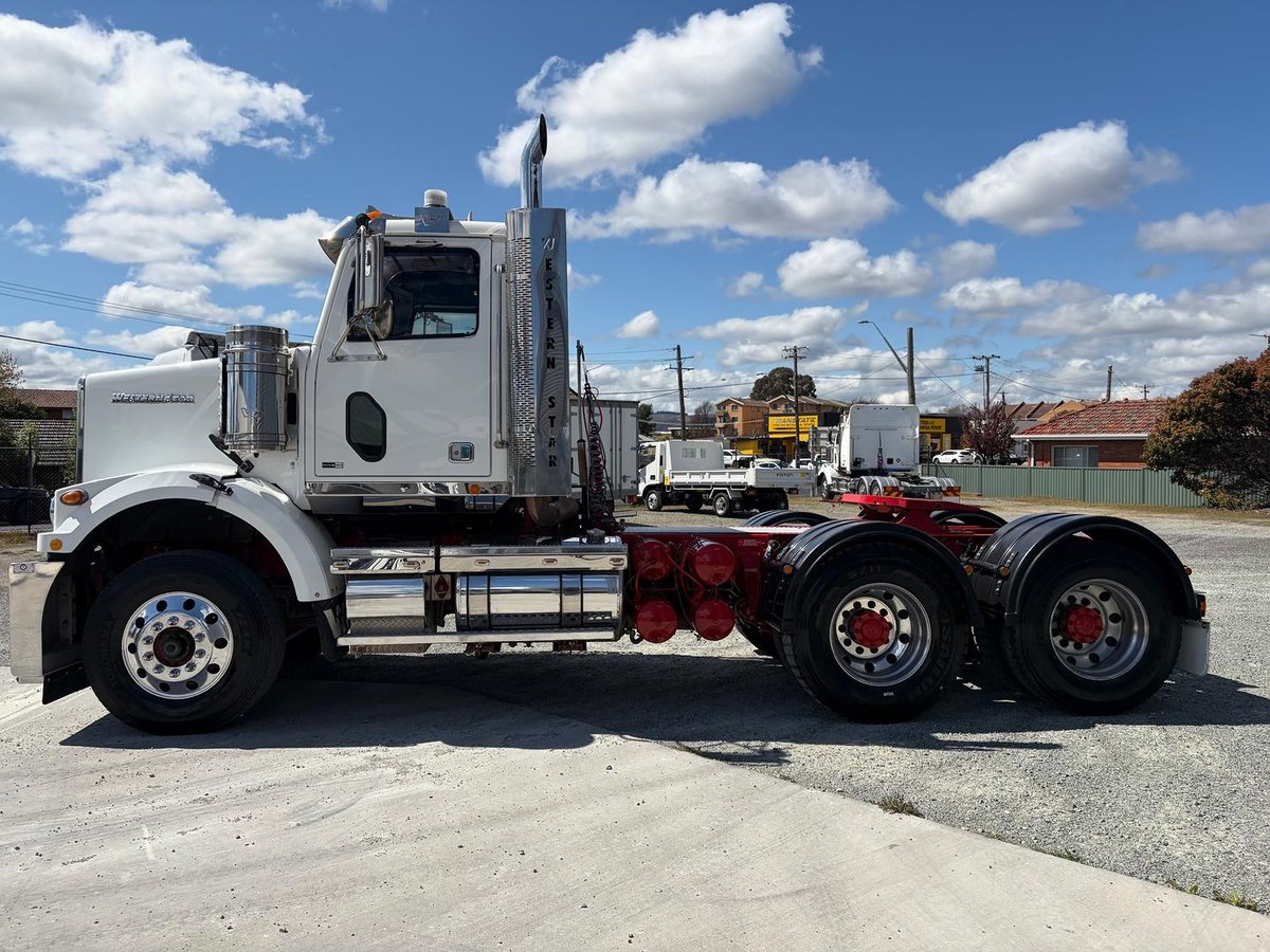 2017 Western Star 4800 Series 4800 FS2 image 19