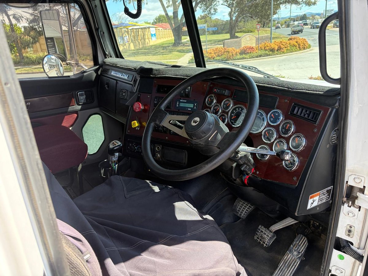 2017 Western Star 4800 Series 4800 FS2 image 15