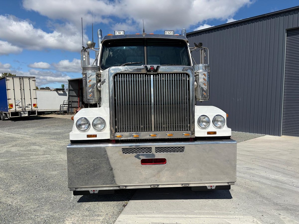 2017 Western Star 4800 Series 4800 FS2 image 17