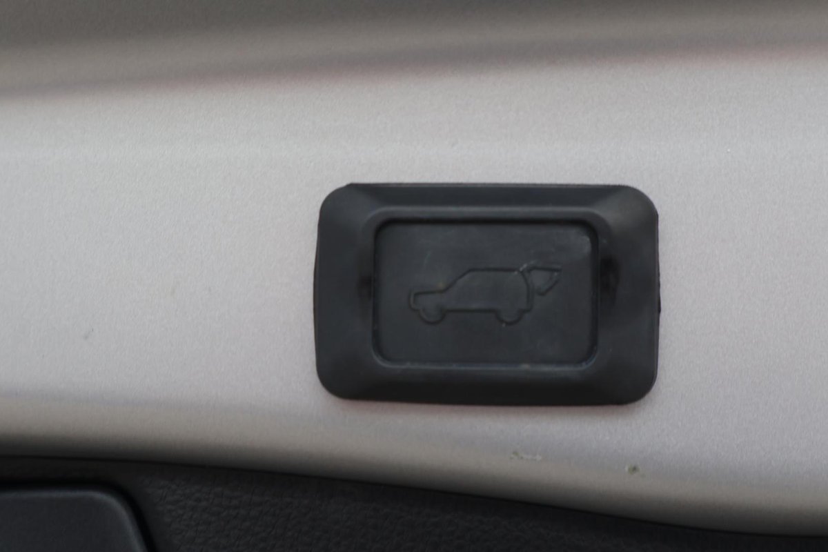 2021 Toyota RAV4 Cruiser AXAH54R 4X4 On Demand image 14