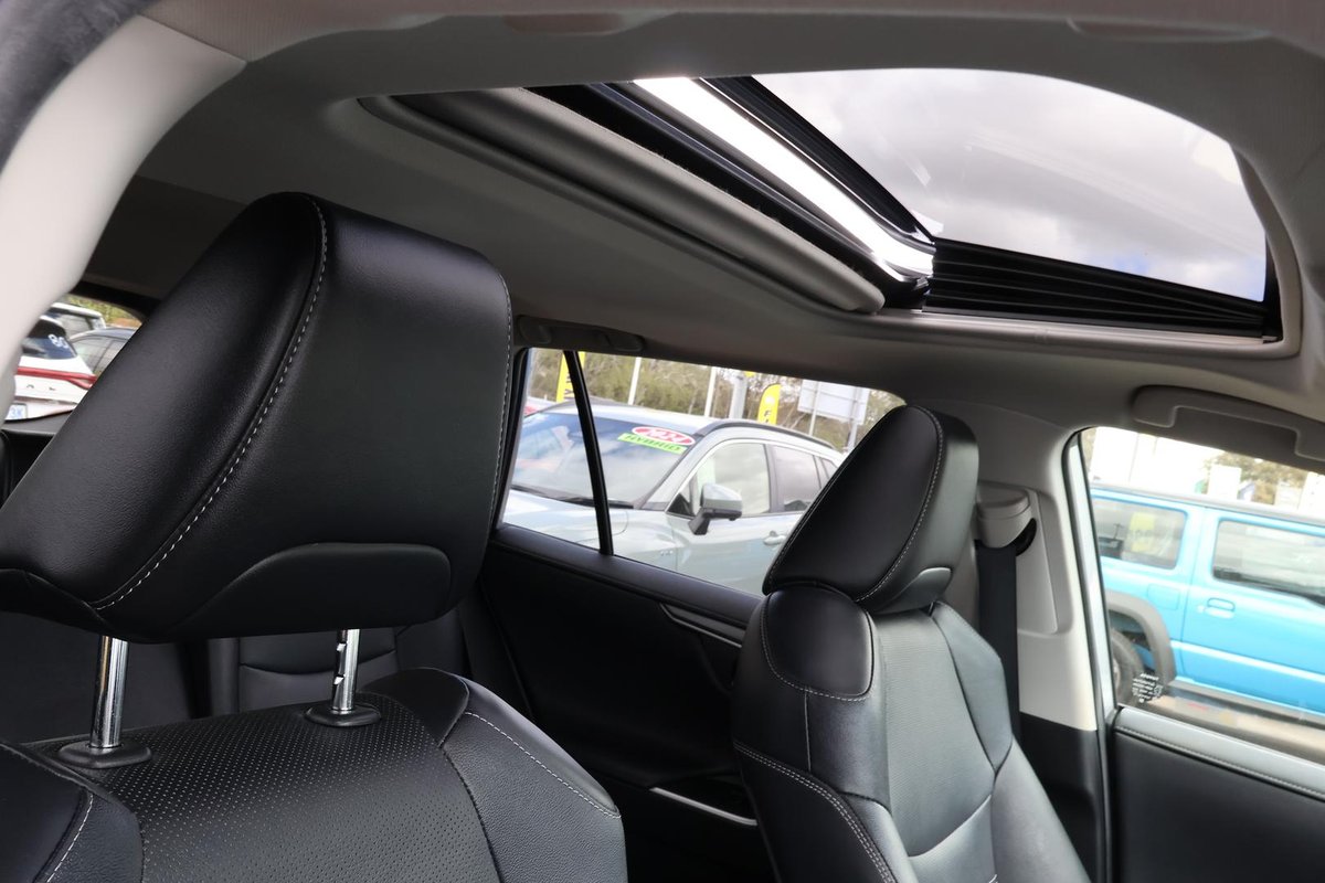 2021 Toyota RAV4 Cruiser AXAH54R 4X4 On Demand image 16