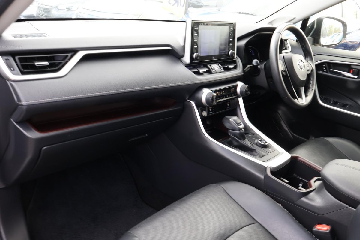 2021 Toyota RAV4 Cruiser AXAH54R 4X4 On Demand image 21