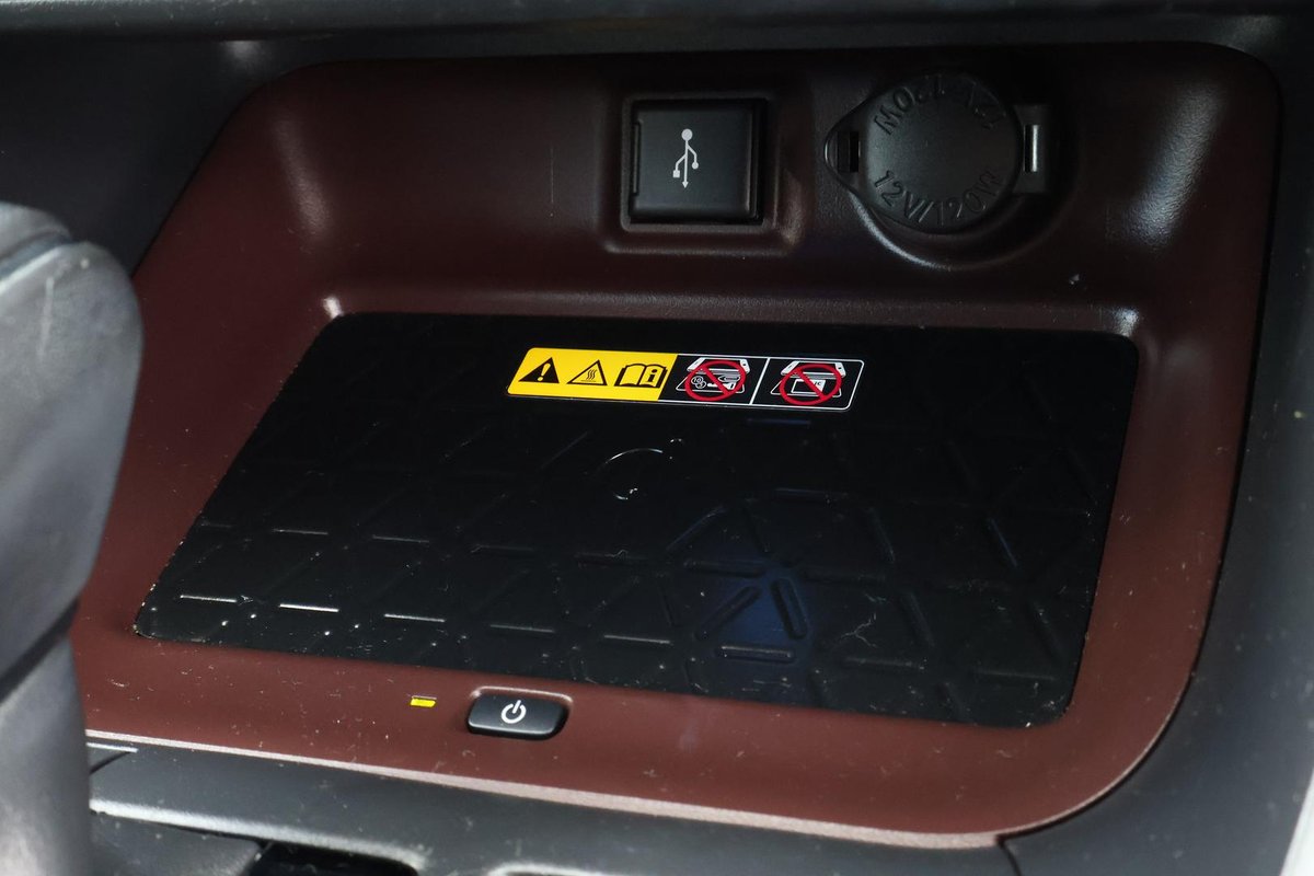 2021 Toyota RAV4 Cruiser AXAH54R 4X4 On Demand image 29