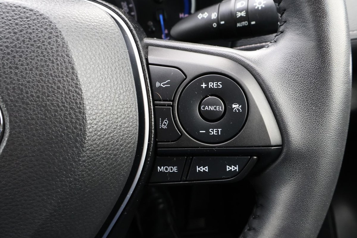 2021 Toyota RAV4 Cruiser AXAH54R 4X4 On Demand image 37