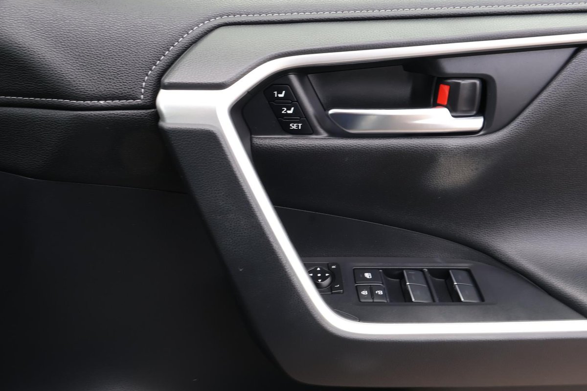 2021 Toyota RAV4 Cruiser AXAH54R 4X4 On Demand image 38