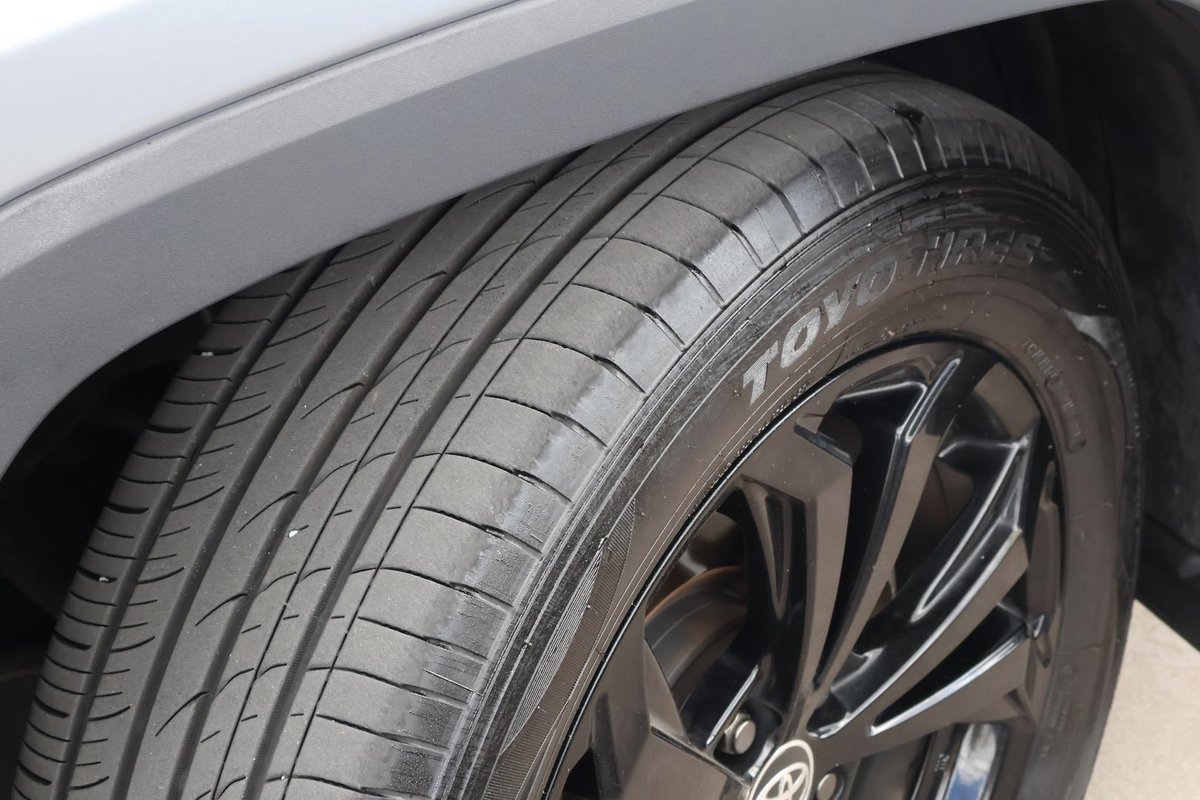 2021 Toyota RAV4 Cruiser AXAH54R 4X4 On Demand image 9