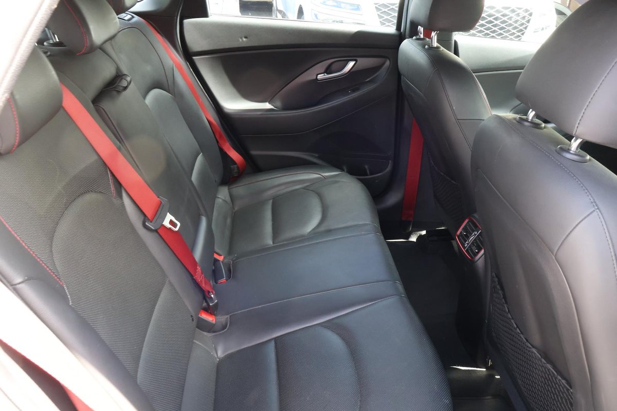 2017 Hyundai i30 SR Premium GD5 Series II MY17 image 18