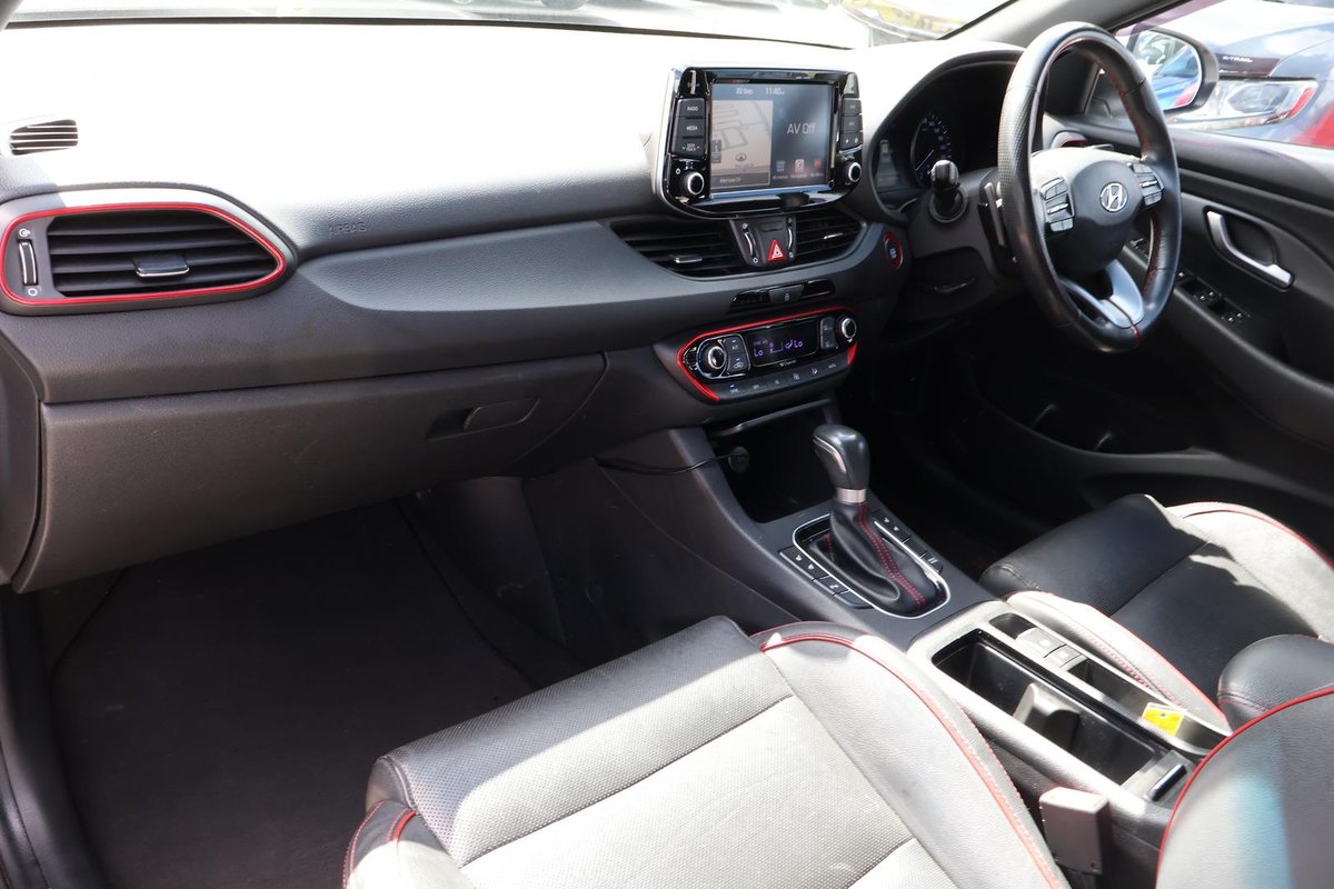2017 Hyundai i30 SR Premium GD5 Series II MY17 image 19