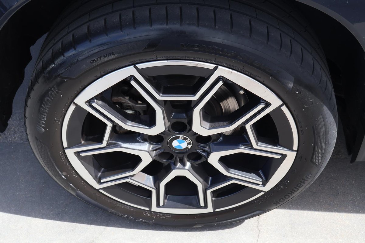 2016 BMW X1 image 7
