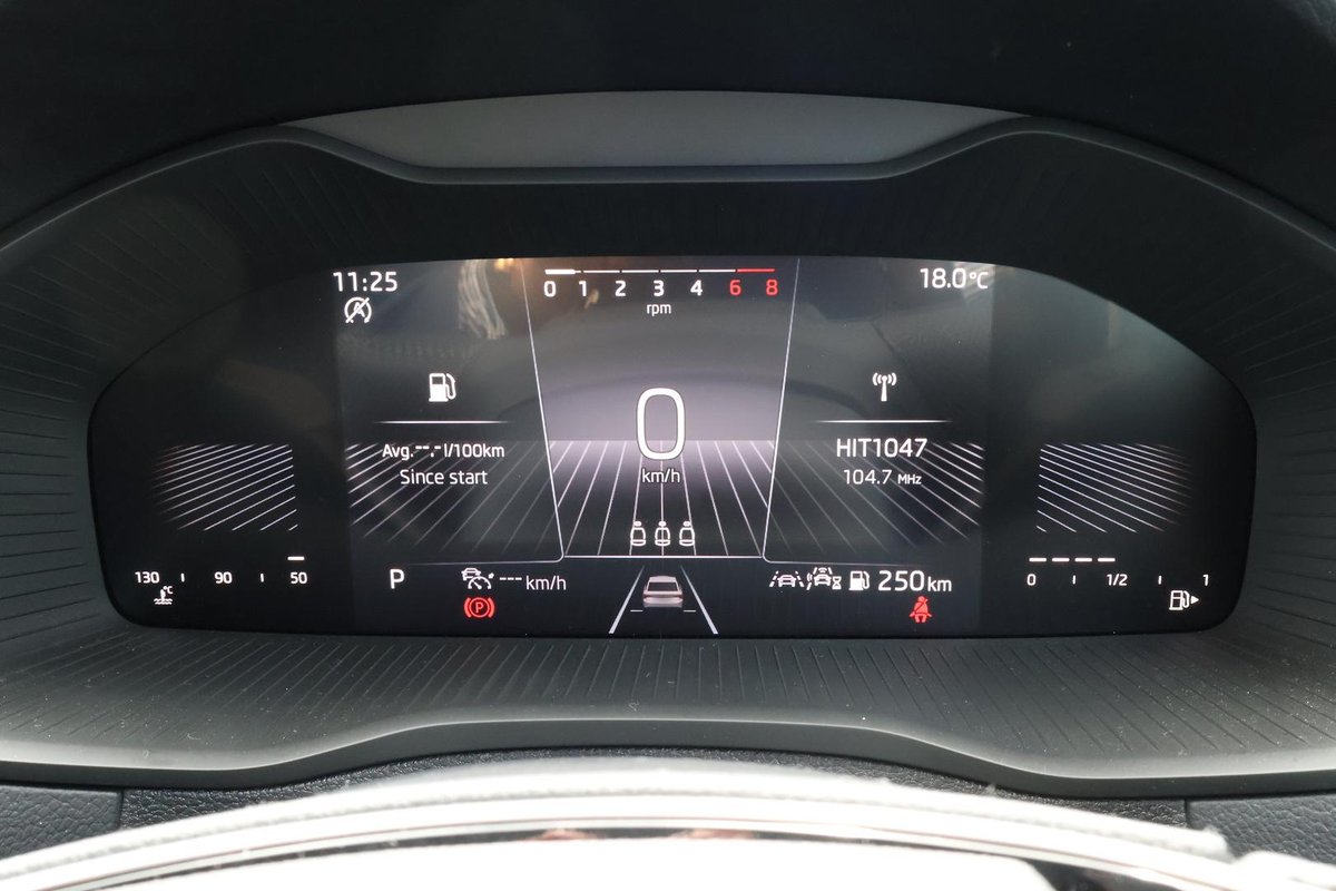 2025 SKODA Karoq 110TSI Select NU MY25 image 21