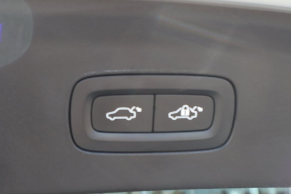 2023 Polestar 2 Long range Dual motor MY23 AWD image 13