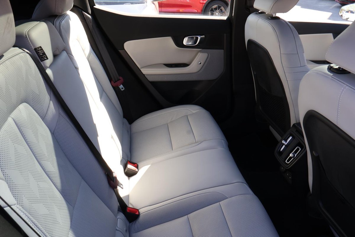2023 Polestar 2 Long range Dual motor MY23 AWD image 19