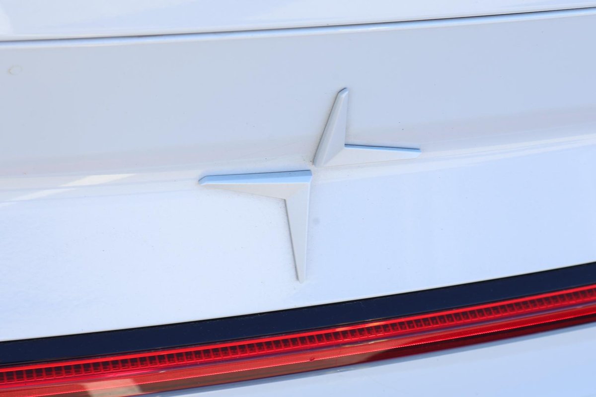 2023 Polestar 2 Long range Dual motor MY23 AWD image 11