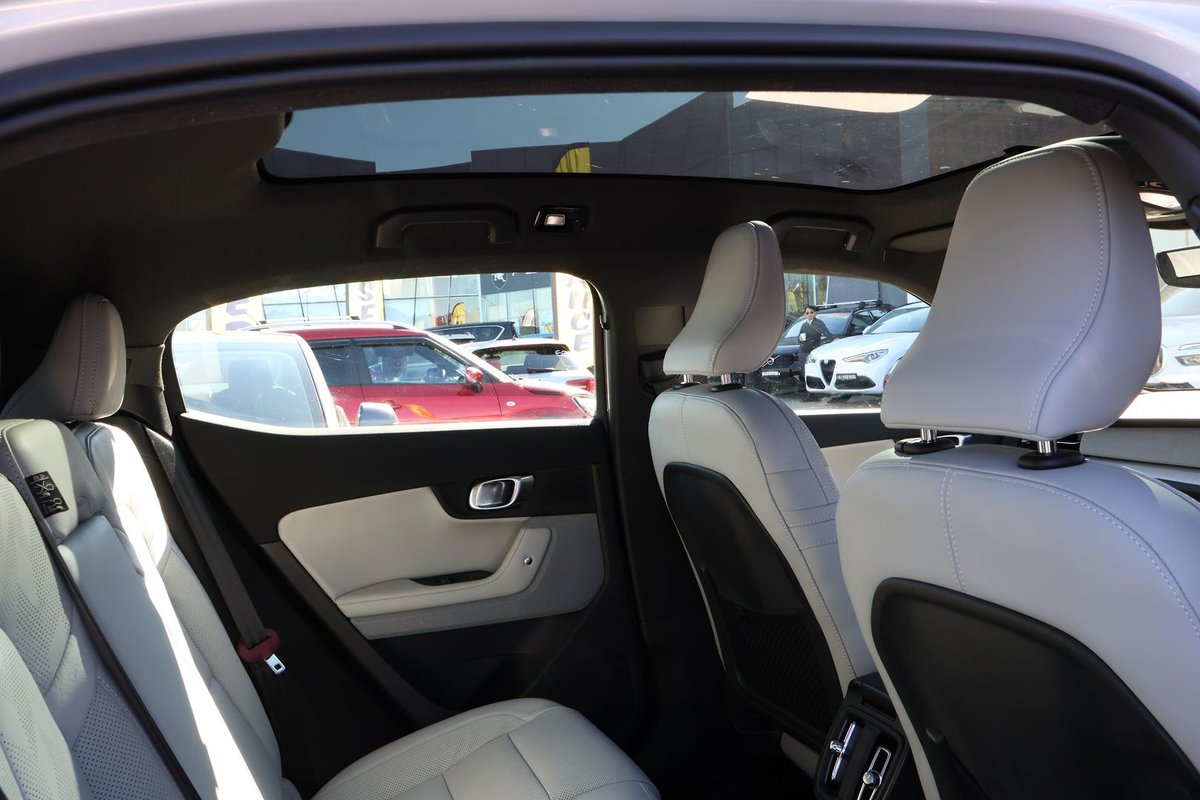 2023 Polestar 2 Long range Dual motor MY23 AWD image 16