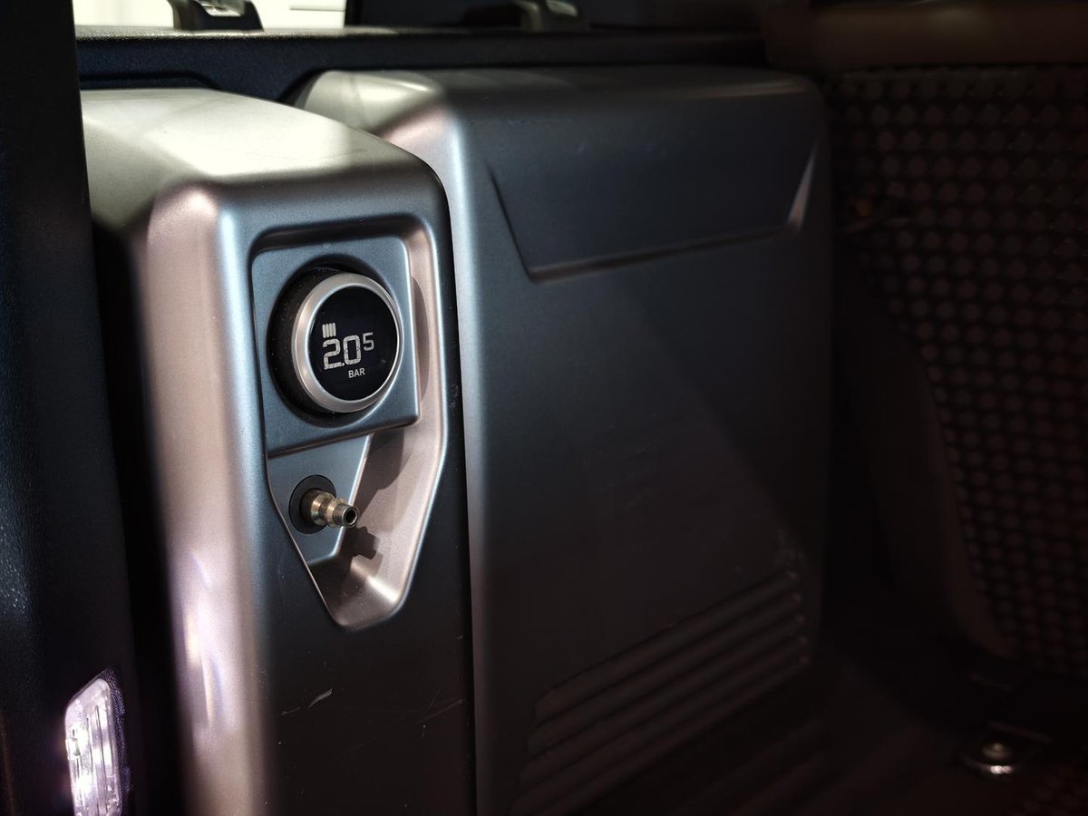 2021 Land Rover Defender 110 D300 SE L663 MY21 AWD image 21