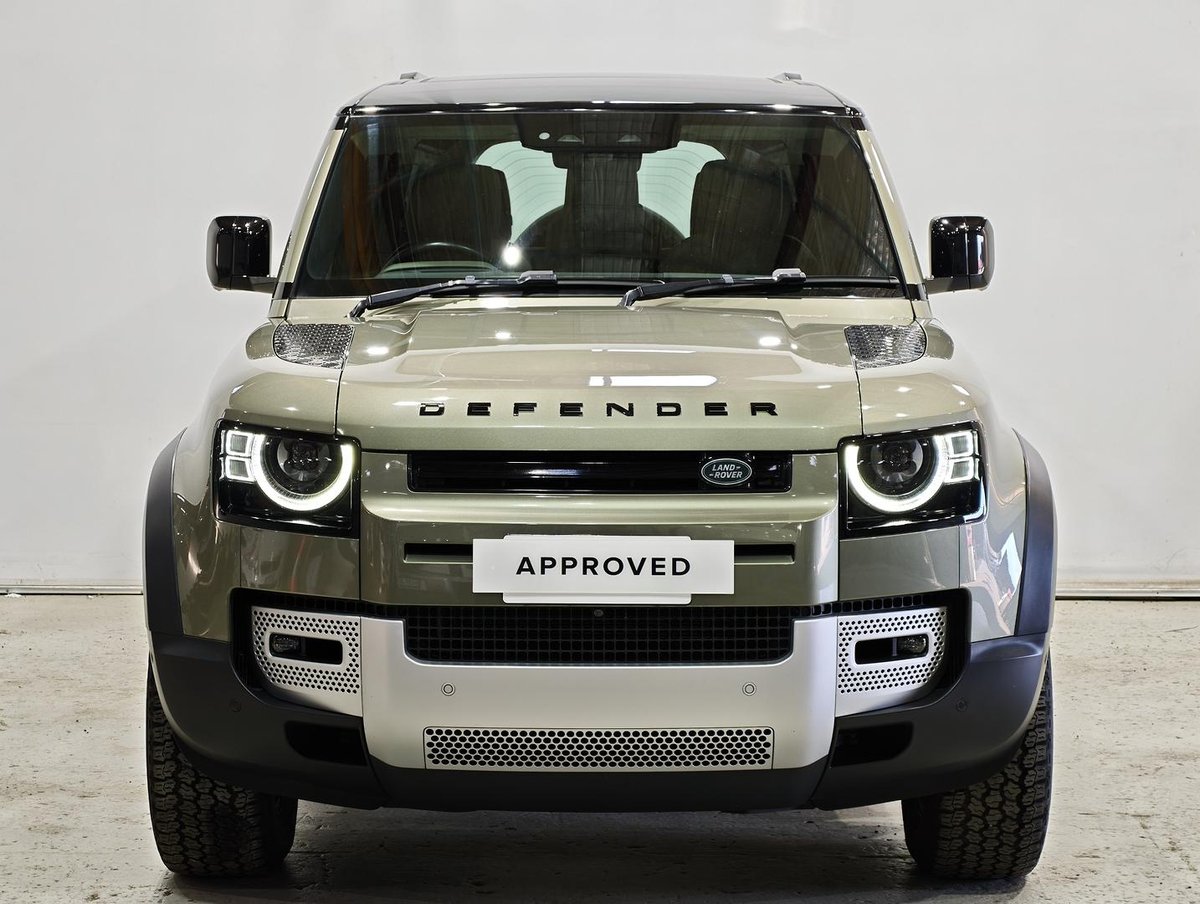 2021 Land Rover Defender 110 D300 SE L663 MY21 AWD image 7