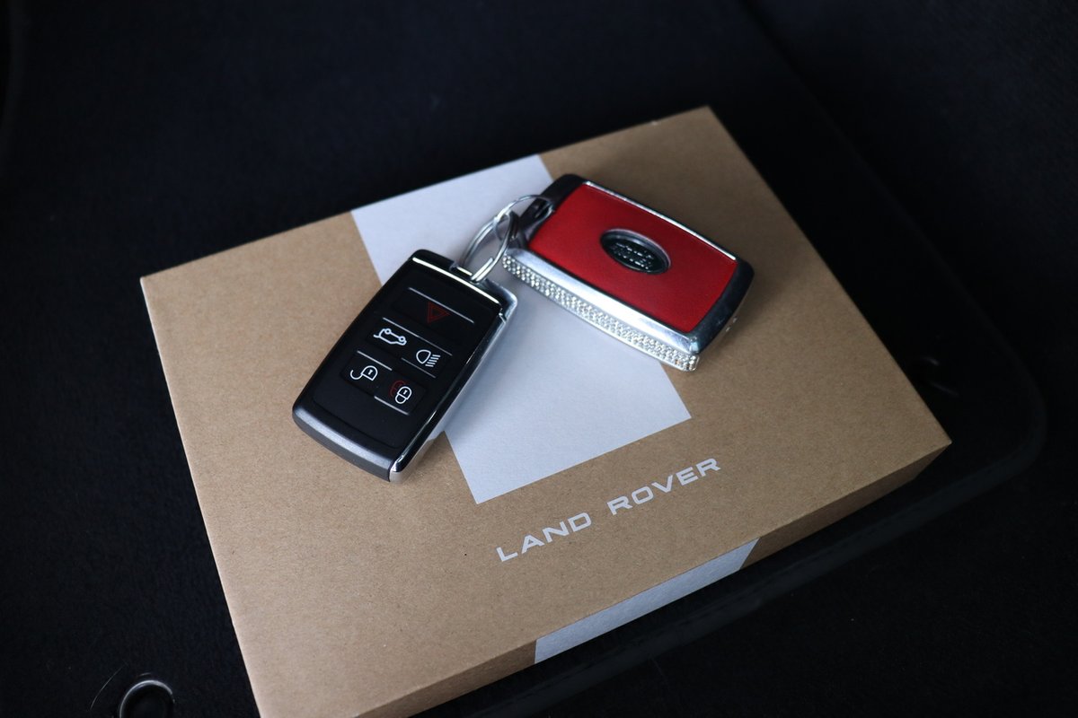 2024 Land Rover Discovery Sport P300e Dynamic SE L550 MY24 4X4 Constant image 26