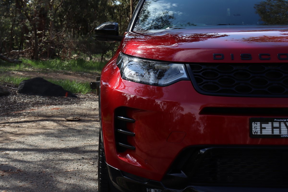 2024 Land Rover Discovery Sport P300e Dynamic SE L550 MY24 4X4 Constant image 6