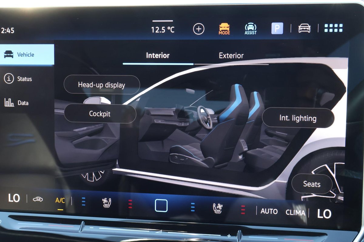 2025 Volkswagen Golf R 8.5 MY25 Four Wheel Drive image 32